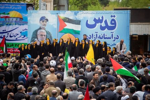 تصاویر / حضور مردم وروحانیت در مراسم راهپیمایی روز قدس