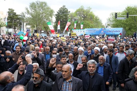تصاویر / حضور مردم وروحانیت در مراسم راهپیمایی روز قدس