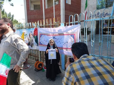 ایستگاهی برای کودکان در حاشیه راهپیمایی روز قدس بوشهر