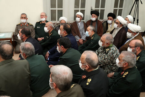 رهبر انقلاب در دیدار فرماندهان و مسئولان ارشد نیروهای مسلح