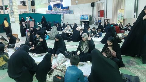 مدارس علمیه استان مرکزی میزبان ضیافت افطاری طلاب
