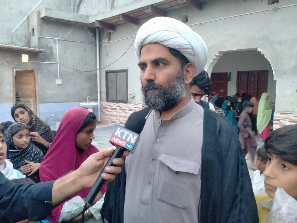 علامہ مقصود ڈومکی کی جانب سے بچوں میں ہدیہ عید الفطر