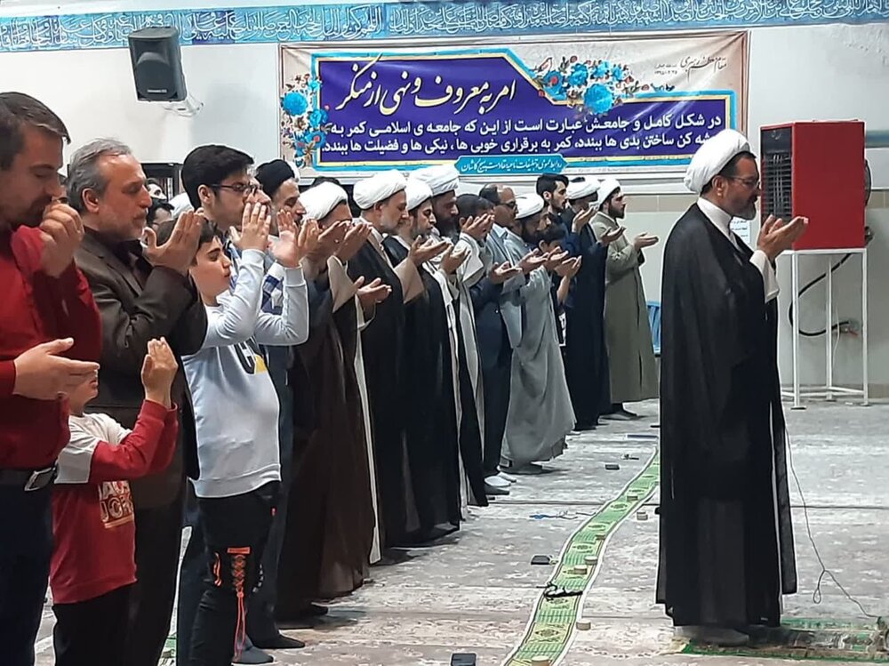 طلاب به سراغ نسل جوان بروند