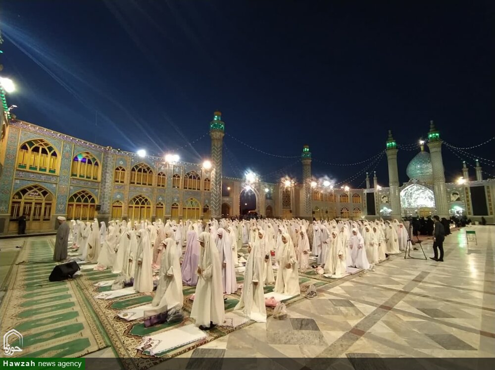 جشن بزرگ ۴۰۰ روزه اولی مدارس دخترانه آران و بیدگل برگزار شد +عکس