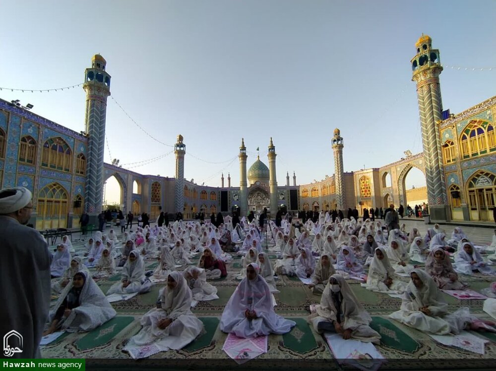 جشن بزرگ ۴۰۰ روزه اولی مدارس دخترانه آران و بیدگل برگزار شد +عکس