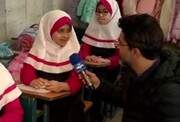 فیلم | واکنش جالب دختران دانش‌آموز و خانواده‌ها به دیداری که با رهبر انقلاب داشتند