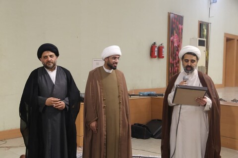 تصاویر/ تقدیر از روحانی برتر خوزستانی در مسابقات قرآن و حدیث حوزه های علمیه کشور