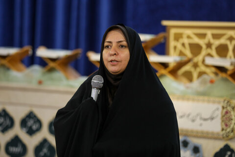 تصاویر / نشست صمیمانه با جمعی از بانوان تأثیرگذار استان قزوین با حضور امام جمعه قزوین