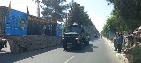 تصاویر/ رژه نیروهای مسلح  به مناسبت روز ارتش در آران وبیدگل