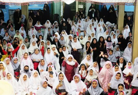 شن افطار دختران دانش آموز روزه اولی در ماهدشت 