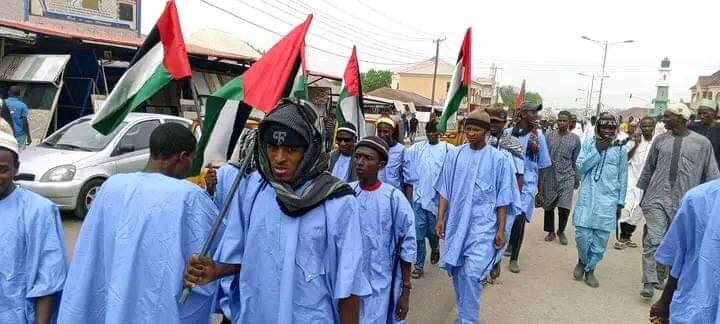 راهپیمایی مردم نیجریه در ایالت آداماوا +تصاویر