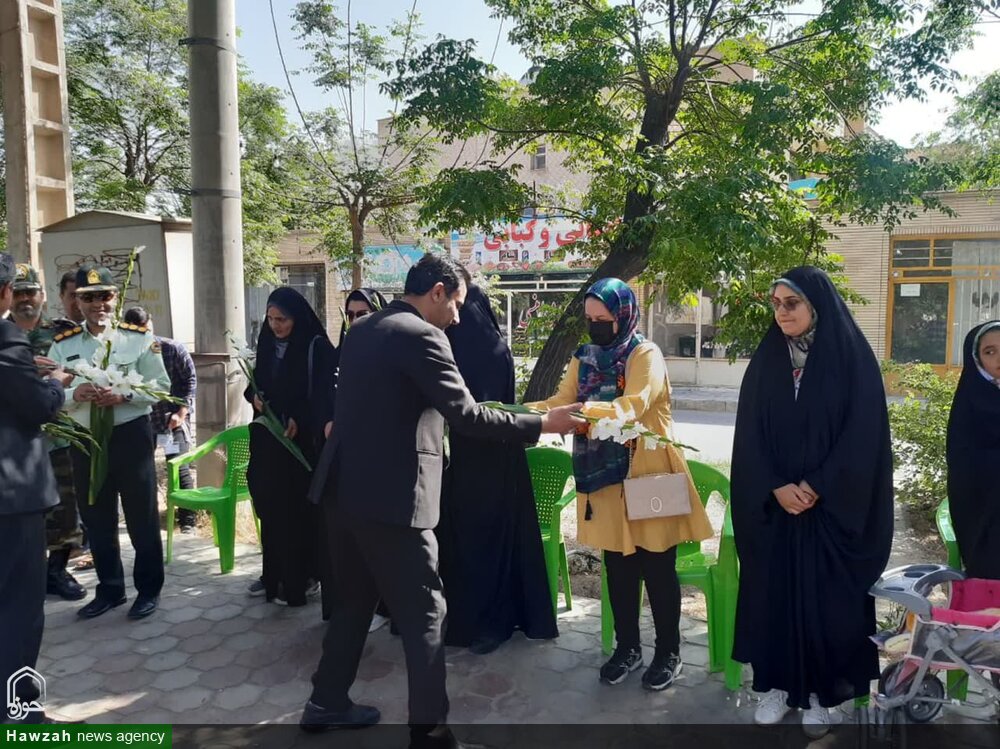 رژه نیروهای مسلح در آران و بیدگل برگزار شد + عکس