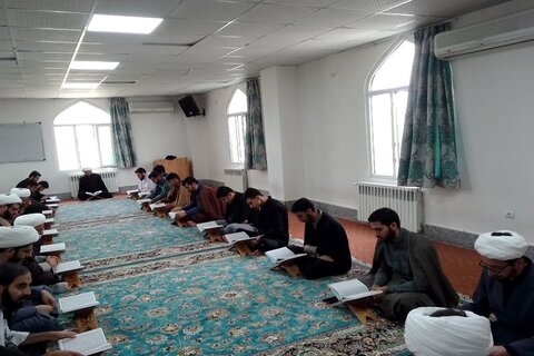 تصاویر/ محفل اُنس با قرآن در مدرسه علمیه حضرت با قرالعلوم(ع) سرپل ذهاب