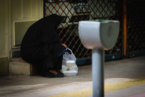 تهیه و توزیع افطاری و بسته‌های غذایی برای نیازمندان در اصفهان