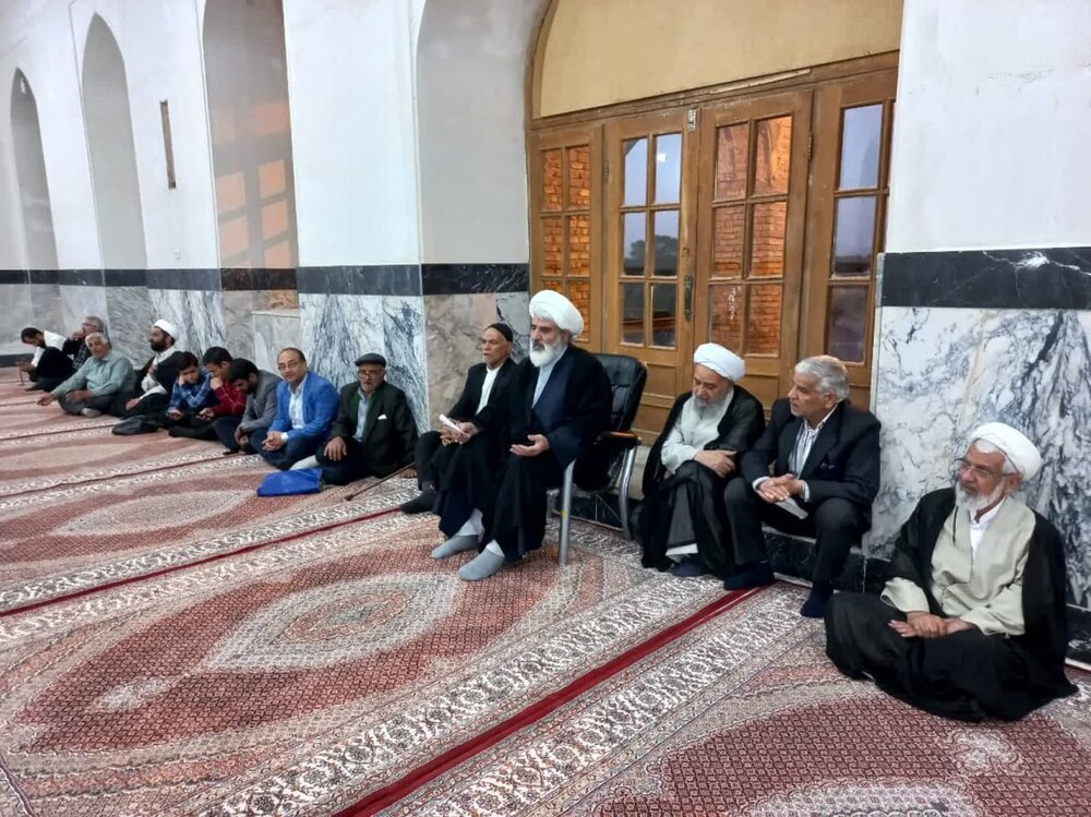 برگزاری اردوی زیارتی فرهنگی نهاد امامت جمعه آران و بیدگل + عکس