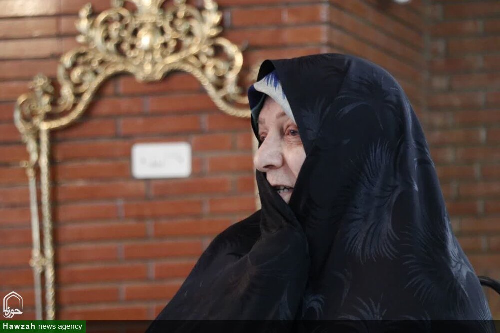 تصاویر/ دیدار امام جمعه خوی با خانواده شهید محمد حسن بسائی بمناسبت روز ارتش