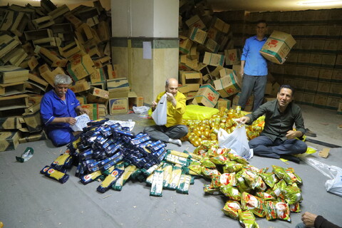 تصاویر / توزیع 30 هزار بسته معیشتی ماه مبارک رمضان توسط بیت مرحوم آیت الله العظمی فاضل لنکرانی