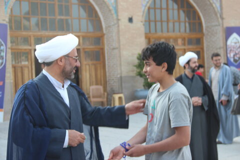 تصاویر / حضور نماینده ولی فقیه در استان قزوین ومدیر حوزه علمیه استان در برنامه اعتکاف دانش آموزان پسرانه