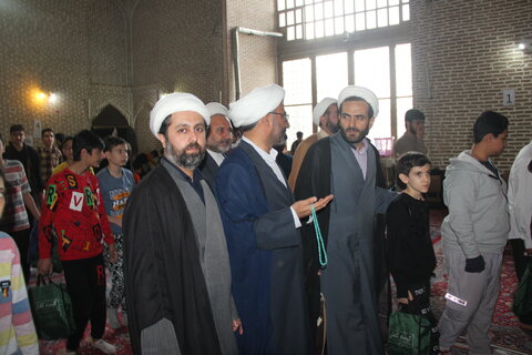 تصاویر / حضور نماینده ولی فقیه در استان قزوین ومدیر حوزه علمیه استان در برنامه اعتکاف دانش آموزان پسرانه