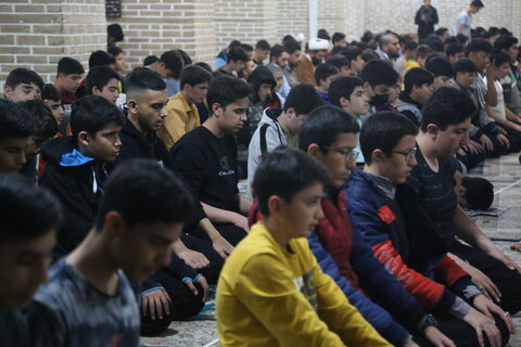 تصاویر / حضور نماینده ولی فقیه در استان قزوین ومدیر حوزه علمیه استان در برنامه اعتکاف دانش آموزان پسرانه