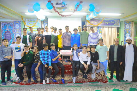 تصاویر/ مراسم جشن تکلیف به همراه ضیافت افطاردانش آموزان متوسطه شهیدرجائی قم