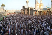 تصاویر/ حرم امامین کاظمین علیہما السلام میں عید فطر کی نماز ادا کی گئی