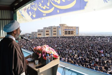 مسئولان به فکر حل مشکل مسکن باشند