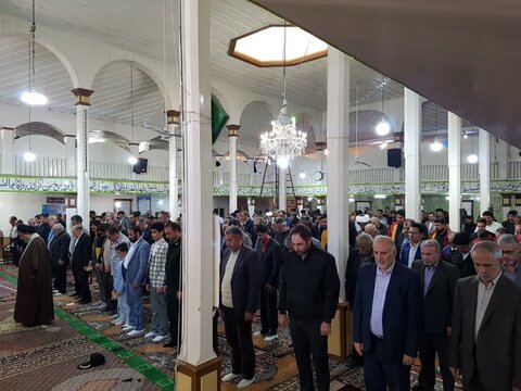 تصاویر/ اقامه نماز عید سعید فطر در ماکو
