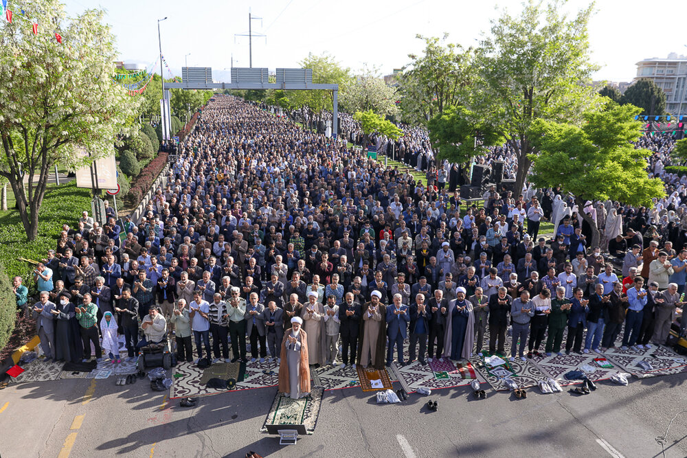 دستاوردهای معنوی ماه مبارک رمضان را حفظ و نگهداری کنیم