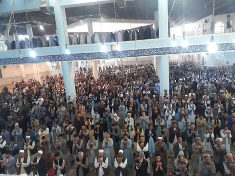 اقامه نماز عید سعید فطر در مساجد هرات افغانستان