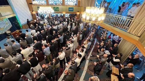 تصاویر/ اقامه نماز عید فطر در مسجد امام علی(ع) مرکز اسلامی هامبورگ