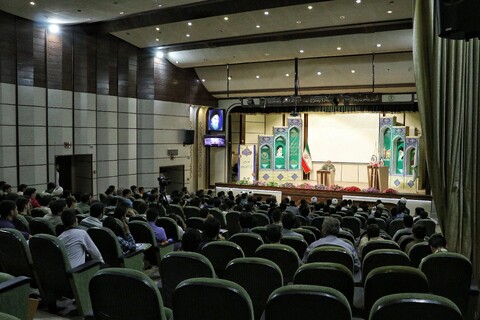 نخستین نشست رویداد نگاه؛ دیداری نو با حوزه و روحانیت