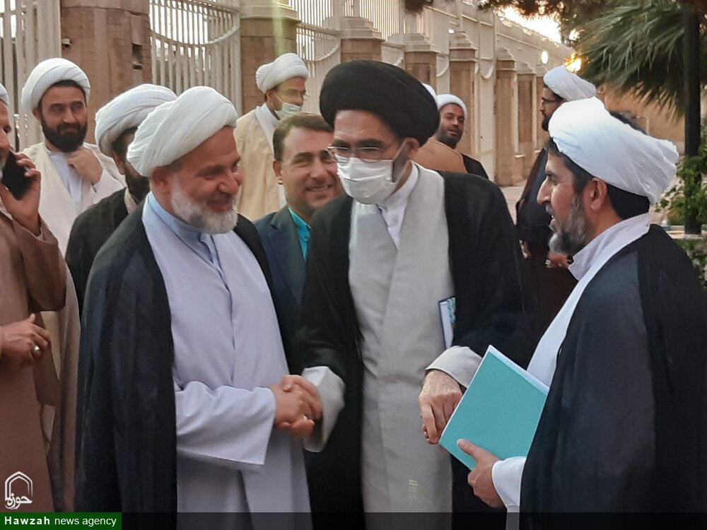 مدیر جدید حوزه علمیه کاشان برای رسیدن طلاب به قلههای علم، بصیرت و تزکیه برنامهریزی کند