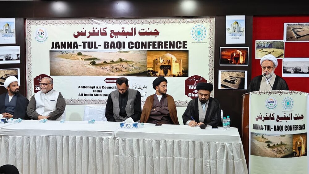 जन्नत-उल-बकीअ के निर्माण को इस्लामी पुरातत्व और ऐतिहासिक विरासत के रूप में मांगा जाना चाहिए