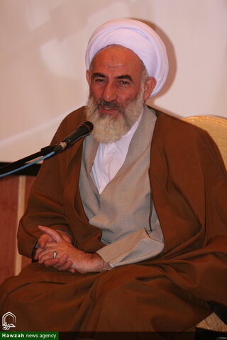 تقرير مصور عن الفقيد آية الله عباس علي سليماني عضو مجلس خبراء القيادة في إيران