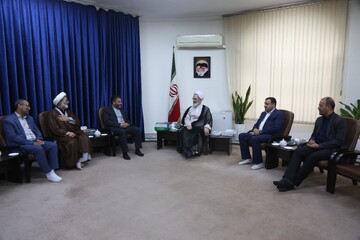 تصاویر/ دیدار انجمن حمایت از زندانیان استان قم با آیت الله اعرافی