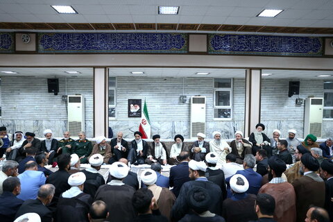 رئیس جمهور در جمع علما، نخبگان و بزرگان عشایر خوزستان