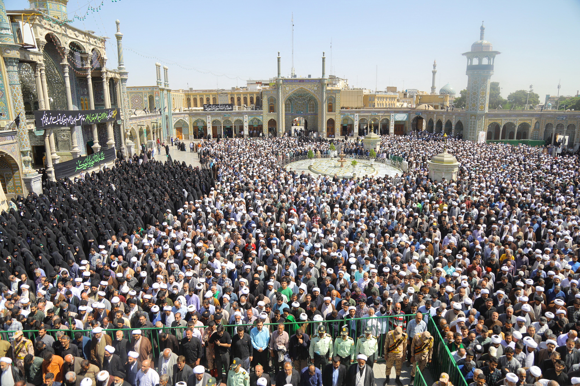 فیلم | تصاویر متفاوت از تشییع پیکر شهید آیت‌الله عباسعلی سلیمانی در قم