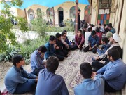 تصاویر/ حال و هوای دانش آموزان خورموجی بین طلاب در روز دوم