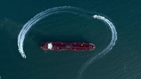 توقیف نفت کش در خلیج فارس
