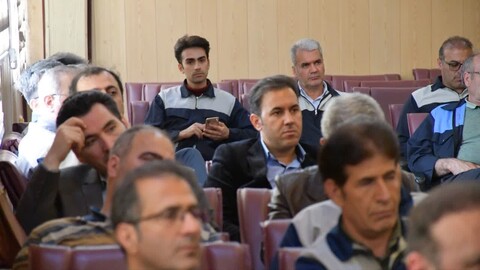 تصاویر/ مراسم بزرگداشت روز کارگر در خوی با سخنرانی امام جمعه این شهر