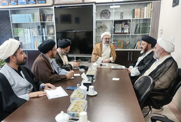 آماده تعامل و همکاری با مجمع نمایندگان طلاب هستیم