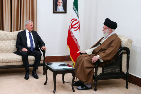 رہبر انقلاب اسلامی سے عراق کے صدر کی ملاقات