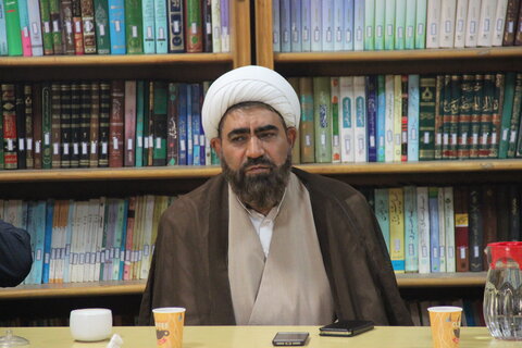 تصاویر / دیدار مدیر حوزه علمیه استان قزوین با مدیر واساتید مدرسه علمیه امام صادق (ع) قزوین