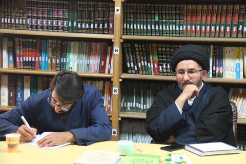 تصاویر / دیدار مدیر حوزه علمیه استان قزوین با مدیر واساتید مدرسه علمیه امام صادق (ع) قزوین