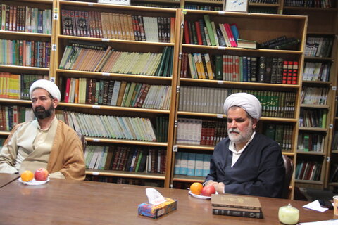 تصاویر / دیدار مدیر حوزه علمیه استان قزوین با مدیر واساتید مدرسه علمیه امام صادق (ع) قزوین