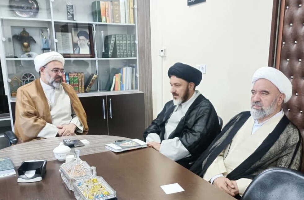 آماده تعامل و همکاری با مجمع نمایندگان طلاب هستیم