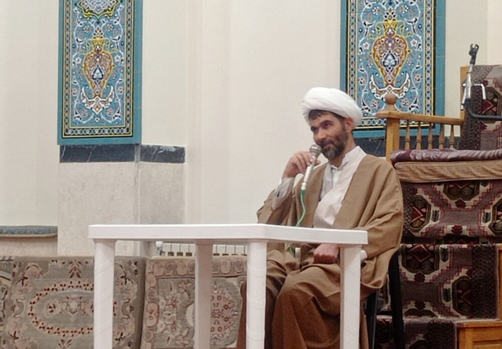 باید برای ورود طلاب جدیدالورود به حوزه تلاش کرد