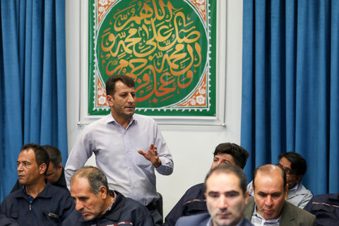 تصاویر / دیدار جمعی از کارگران نمونه استان با نماینده ولی فقیه در استان قزوین