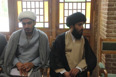 تصاویر / دیدار مدیر حوزه علمیه استان قزوین با اساتید وکادر مدرسه علمیه صالحیه قزوین